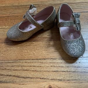 Dress gold shoes size 8